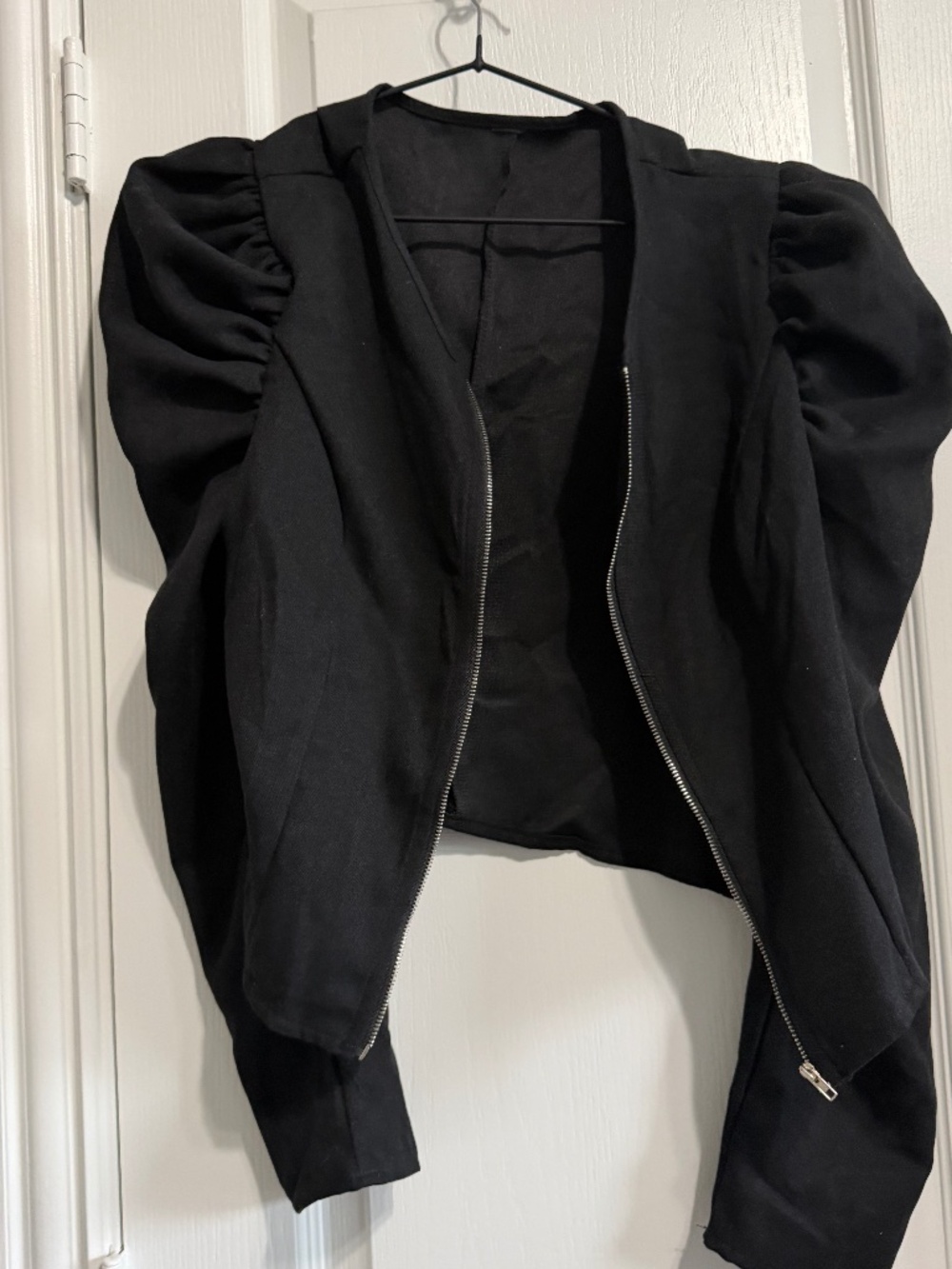 Black Puff-Sleeve Cropped Zip-Up Blazer Jacket